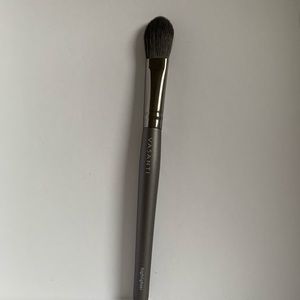 2 for $15 Vasanti Highlighter brush